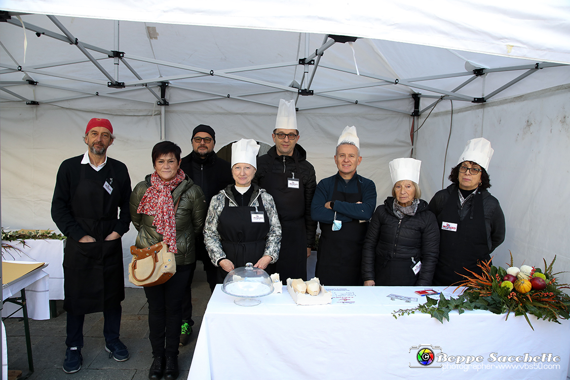 VBS_5629 - 10.ma Fiera Nazionale del Tartufo e Fiera dei Santi.jpg